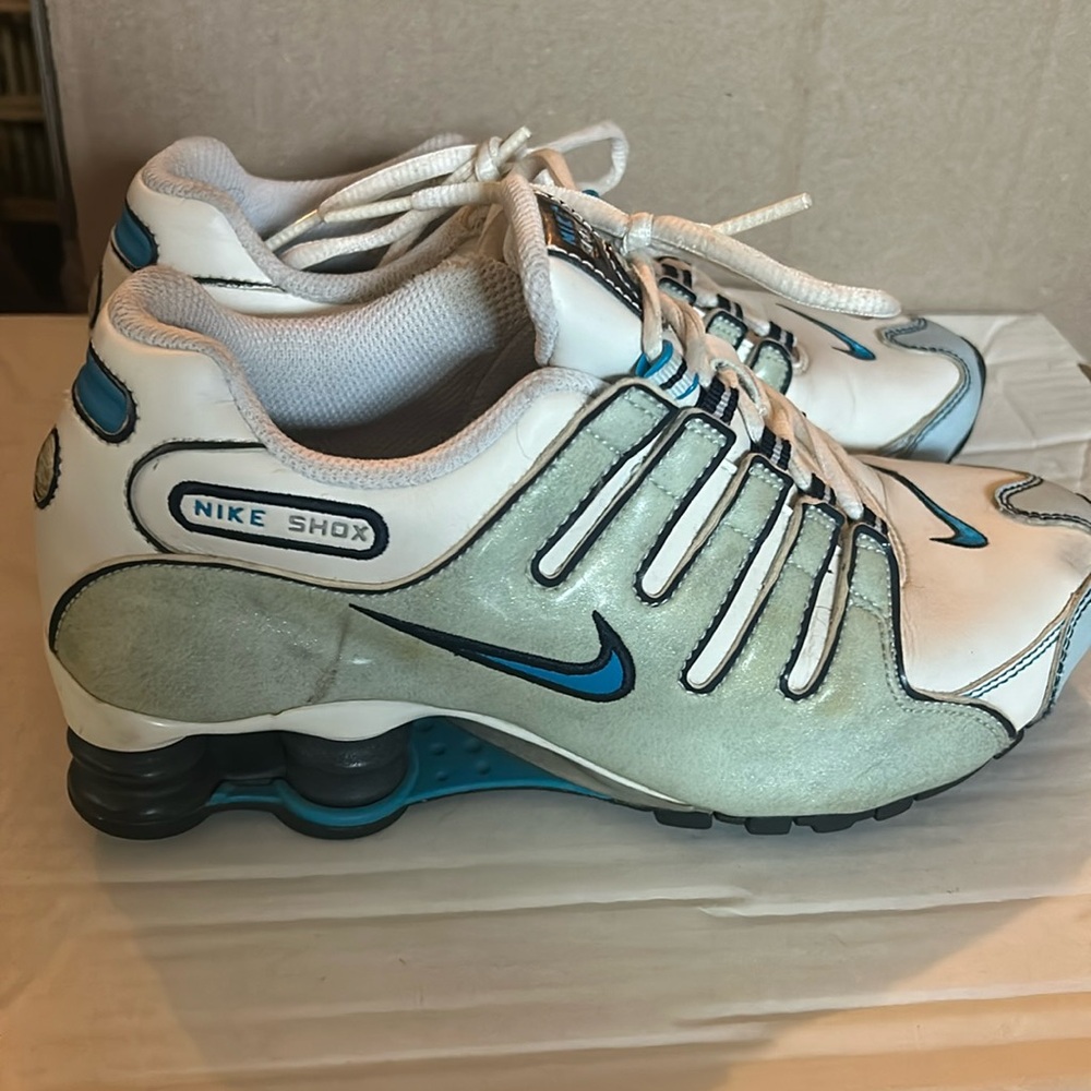 Vintage Nike Shox 6.5